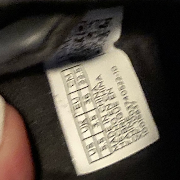 Tom’s wedge booties. Super comfortable 5.5 only used once. - Picture 4 of 7